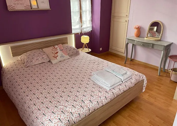 Maison de ville avec parking gratuit